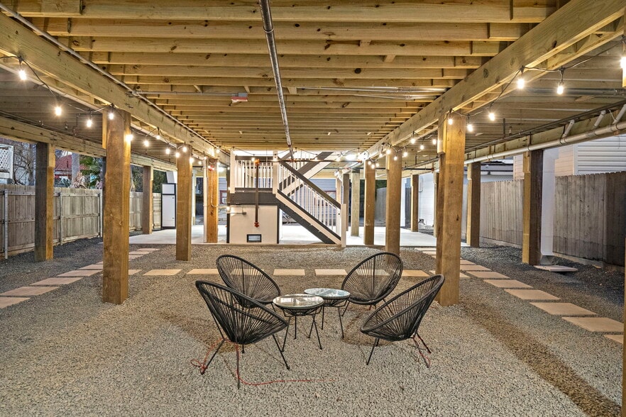More Photos Of 808 Sealy ave, Galveston Apartments For Sale