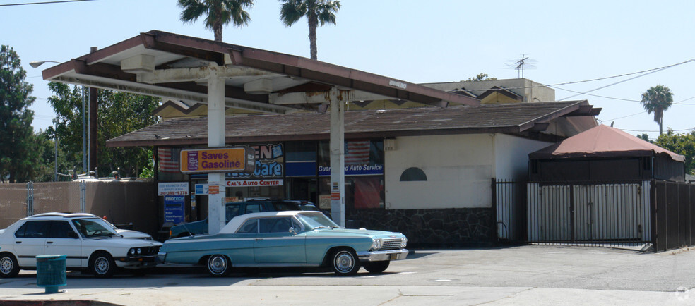 Primary Photo Of 11203 Washington Pl, Culver City Service Station For Sale