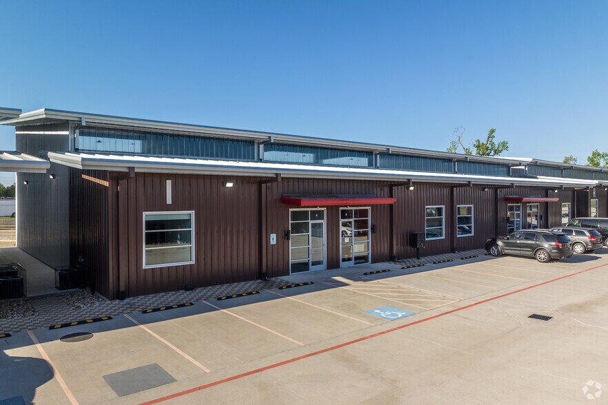 More Photos Of 331 Corporate Wood Dr, Magnolia Unknown For Sale