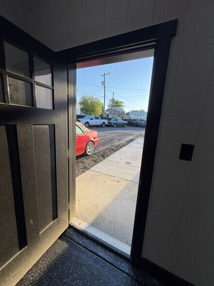 More Photos Of 19363 Brandy Rd, Brandy Station Light Manufacturing For Lease