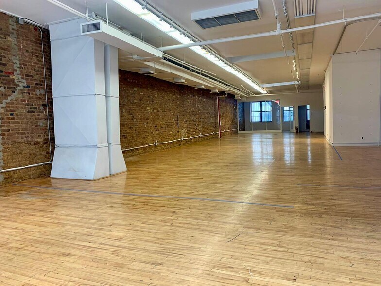 More Photos Of 149 W 27th St, New York Apartments For Lease