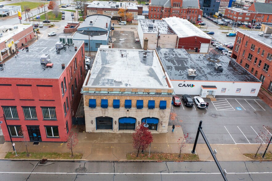 More Photos Of 144 W 12th St, Erie Freestanding For Lease