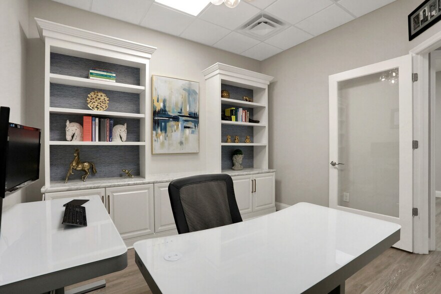 More Photos Of 1845 East West Pky, Fleming Island Medical For Lease