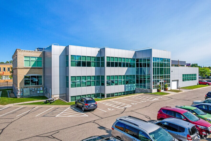 More Photos Of 1000-1010 University Ave W, Saint Paul Office For Sale