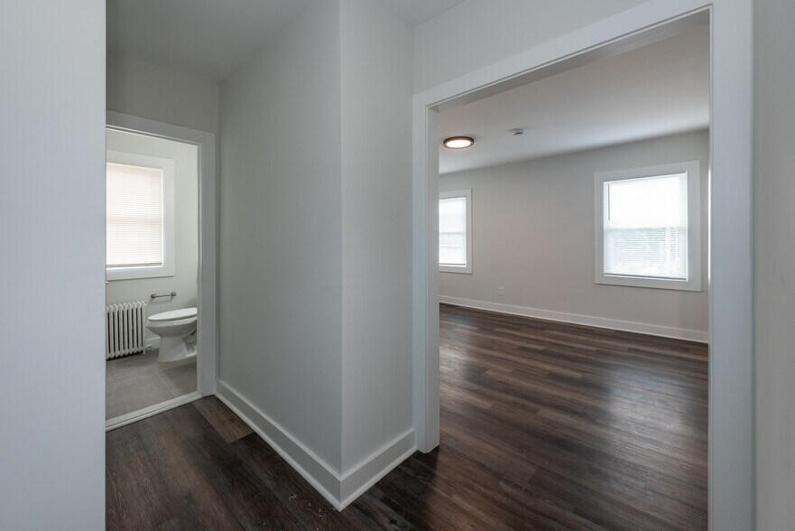 More Photos Of 1524 F St NE, Washington Apartments For Sale