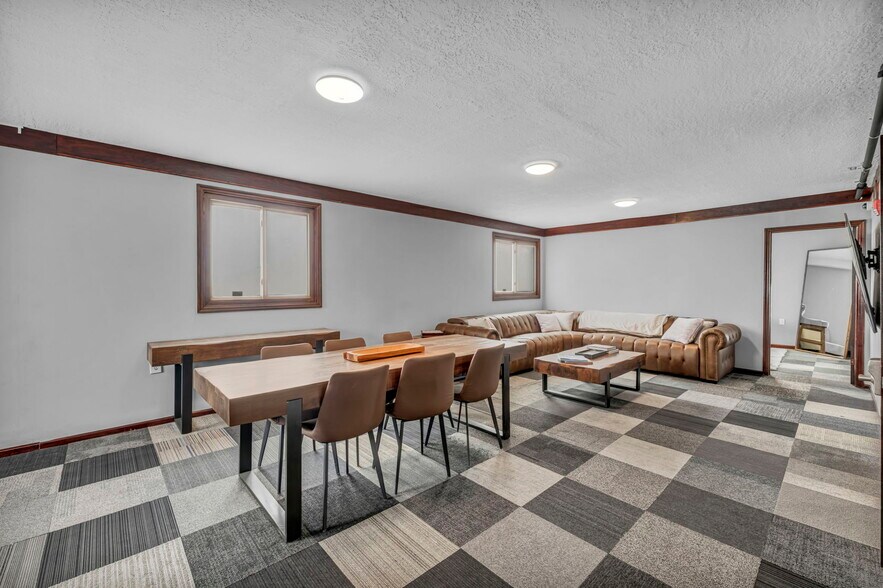 More Photos Of 1025 E Fifth Ave, Columbus Warehouse For Lease