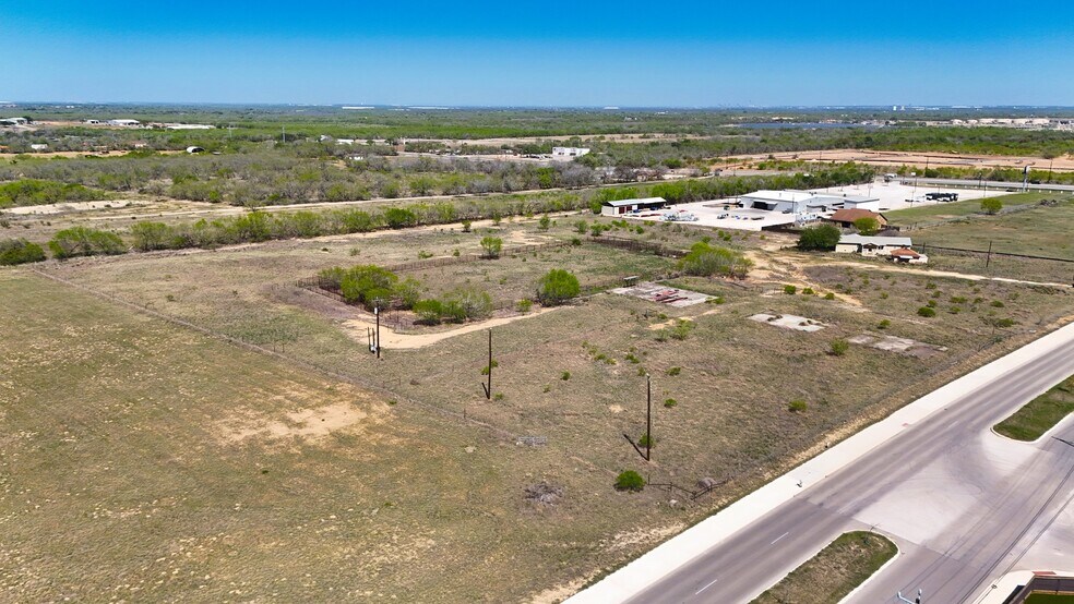 More Photos Of 20407 Gus McCrae Ln, San Antonio Land For Sale