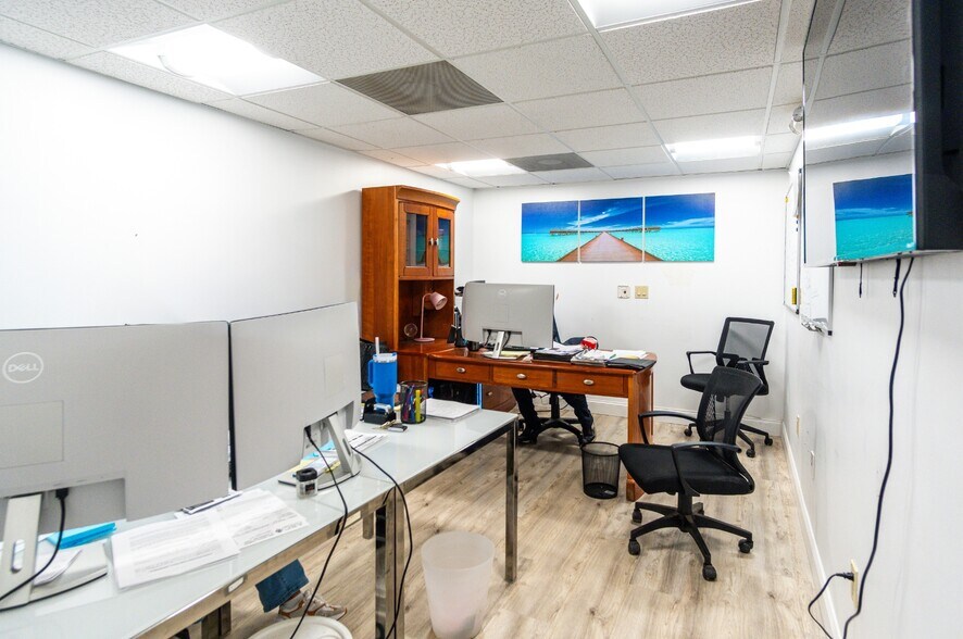 More Photos Of 13288 SW 120th St, Miami Manufacturing For Sale