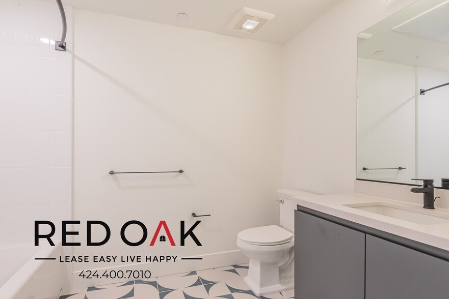 More Photos Of 3450 W 43rd St, Los Angeles Apartments For Lease