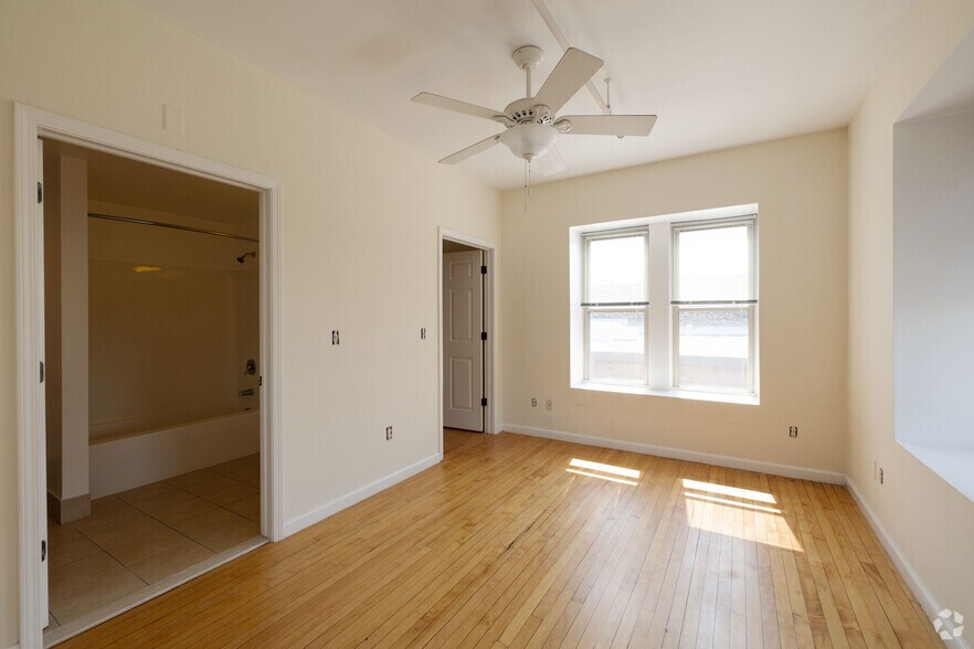 More Photos Of 221 Glen St, Glens Falls Apartments For Lease