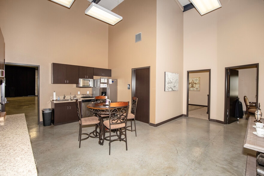 More Photos Of 1145 Butler Rd, League City Office For Sale