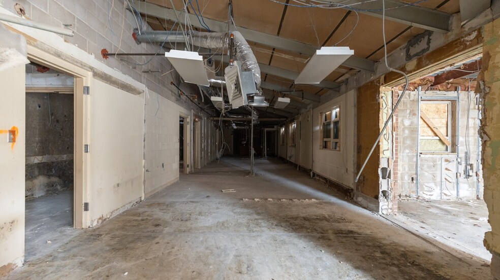 More Photos Of 210 George St, Hartford Skilled Nursing Facility For Sale