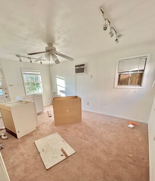 More Photos Of 927 27th St, San Leon Manufactured Housing Mobile Home Park For Sale