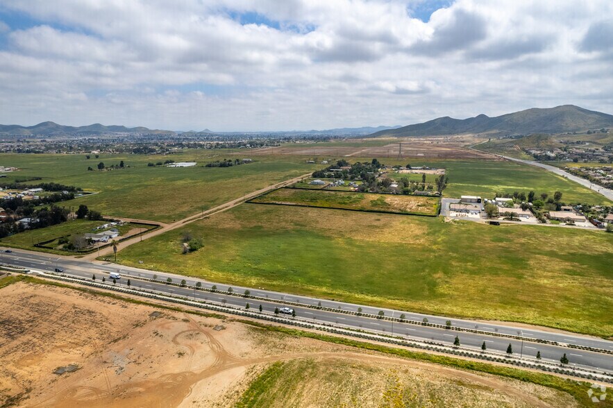 More Photos Of 25245 Ethanac Rd, Menifee Land For Sale