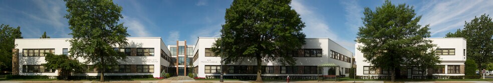 More Photos Of 520 Franklin Ave, Garden City Medical For Sale