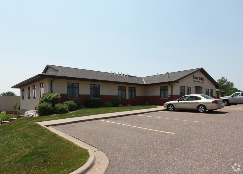 More Photos Of 1200 Hosford St, Hudson Office For Lease