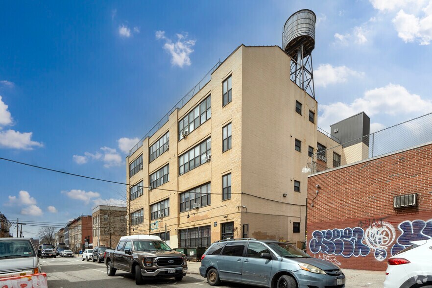 More Photos Of 117 Grattan St, Brooklyn Warehouse For Lease