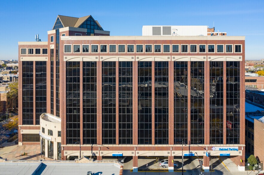 More Photos Of 3000 N Halsted St, Chicago Medical For Lease