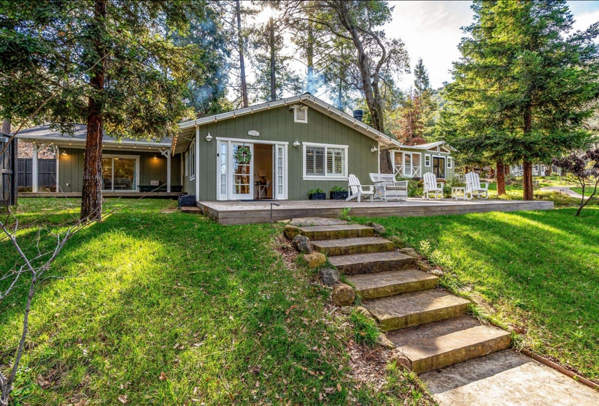 More Photos Of 3415 White Oak Way, Kelseyville Hotel For Sale