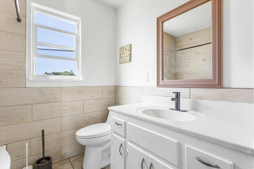 More Photos Of 635 E 15th St, Oakland Apartments For Sale