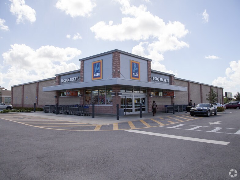 More Photos Of 33400 S Dixie Hwy, Homestead Unknown For Lease