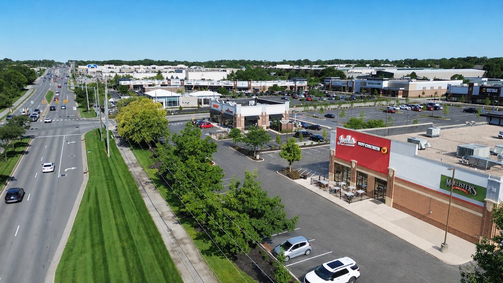 More Photos Of 2550-2554 E 146th St, Carmel Storefront For Lease