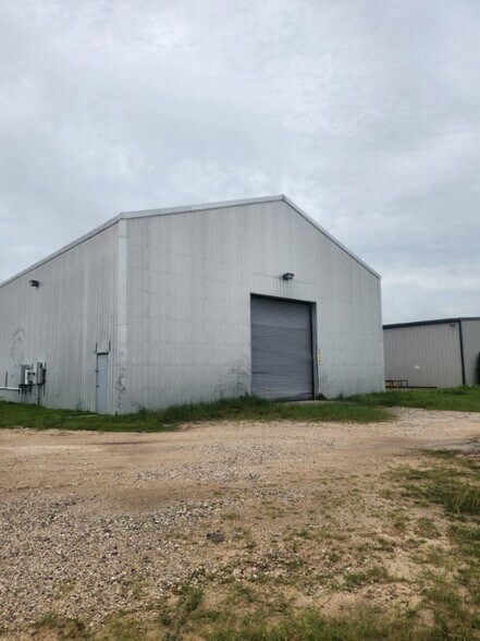 More Photos Of 345 Highway 72, Three Rivers Warehouse For Sale