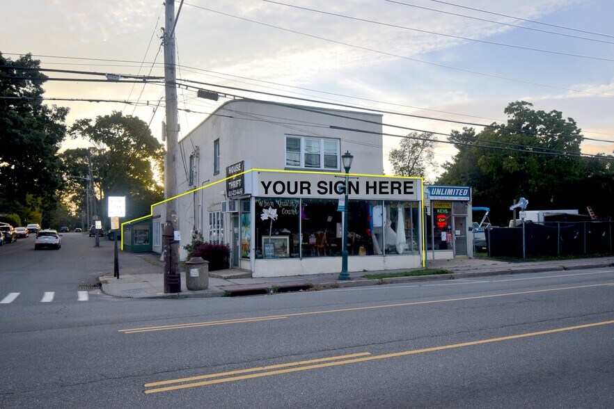 More Photos Of 362-364 Larkfield Rd, East Northport Storefront Retail Residential For Lease