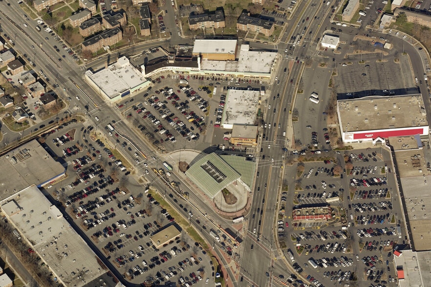 More Photos Of 7900-8050 New Hampshire Ave, Langley Park Unknown For Lease