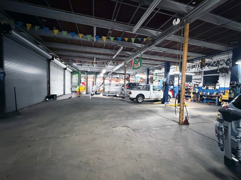 More Photos Of , Fort Lauderdale General Retail For Sale