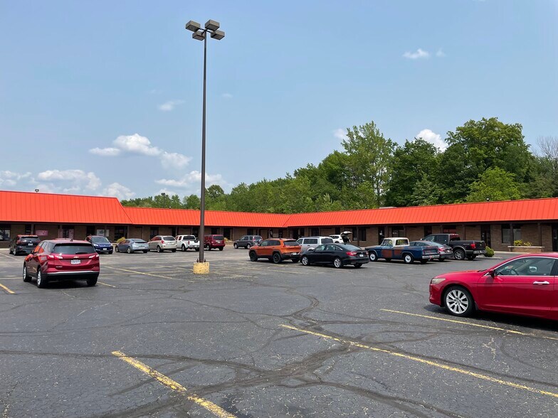More Photos Of 103 5th St SE, Barberton Medical For Sale