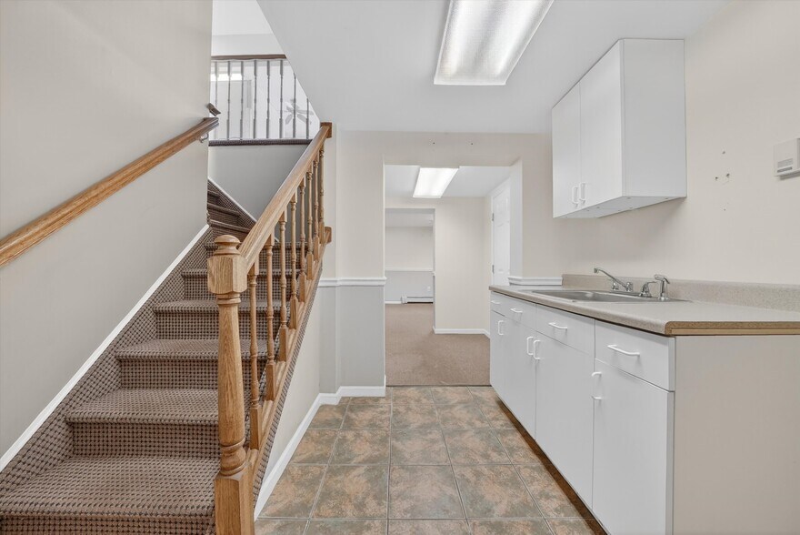 More Photos Of 75 Ramapo Rd, Garnerville Office For Sale