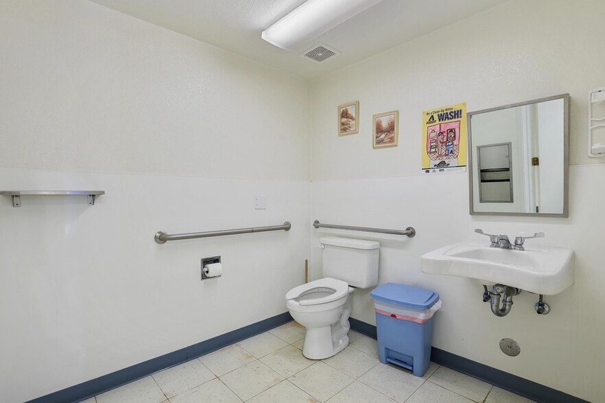 More Photos Of 1106 N Beeline Hwy, Payson Medical For Sale