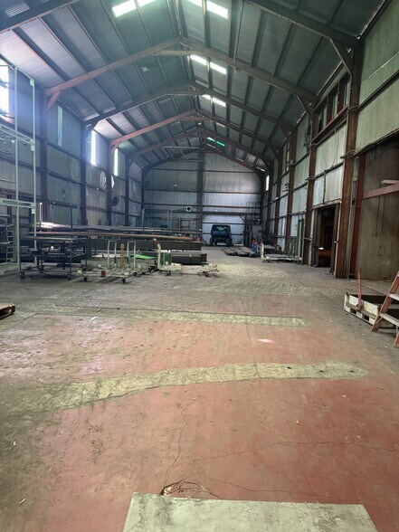 More Photos Of 10305 County Road 51, Lexington Light Distribution For Sale