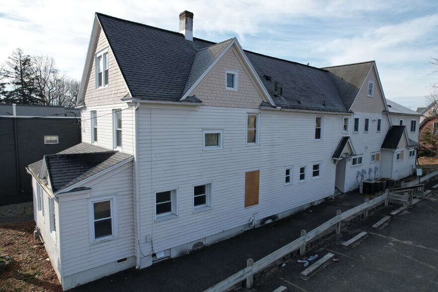 More Photos Of 1105 Monroe St, Endicott Office For Sale