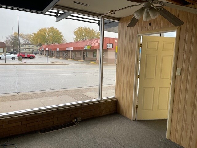 More Photos Of 113 Main St S, Stewartville Storefront For Lease