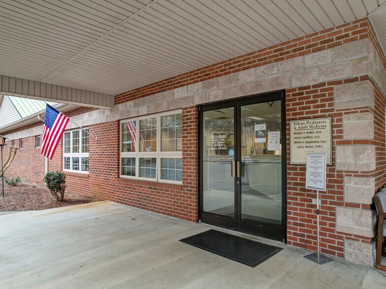 More Photos Of 124 Samaritans Ridge Rd, Elkin Medical For Sale