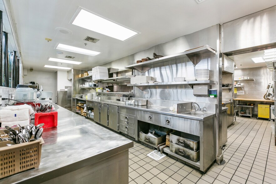 More Photos Of 534 S Myrtle Ave, Monrovia Restaurant For Lease