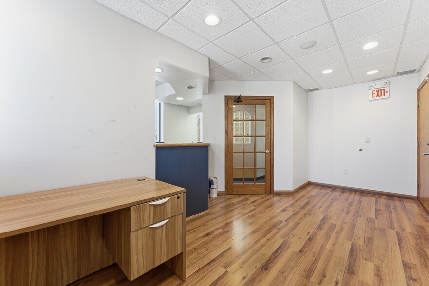 More Photos Of 75 Van Deene Ave, West Springfield Office For Lease