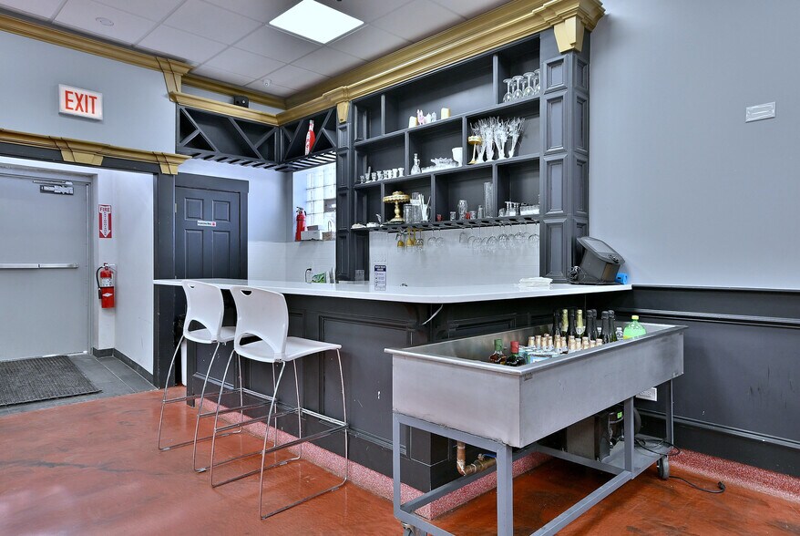 More Photos Of 5319 W Belmont Ave, Chicago General Retail For Sale