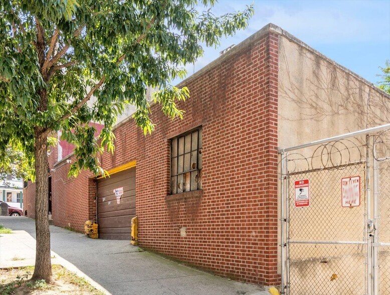 More Photos Of 2921 Heath Ave, Bronx Industrial For Sale