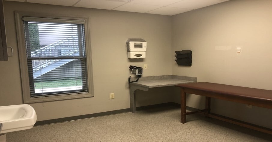 More Photos Of 16 Physician Dr, Clyde Hospital For Sale