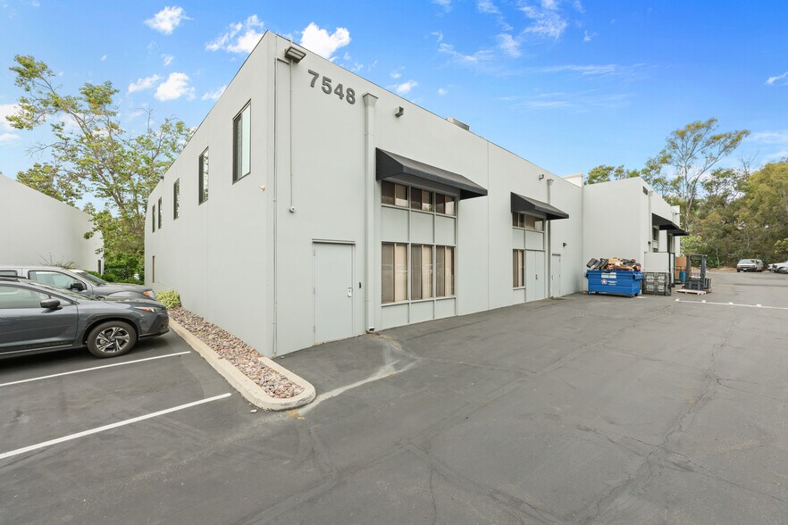 More Photos Of 7548 Trade St, San Diego Manufacturing For Sale