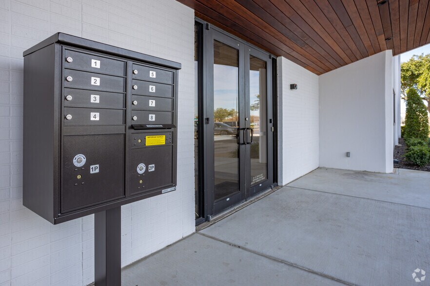 More Photos Of 4040 Red Bluff Rd, Pasadena Office For Lease