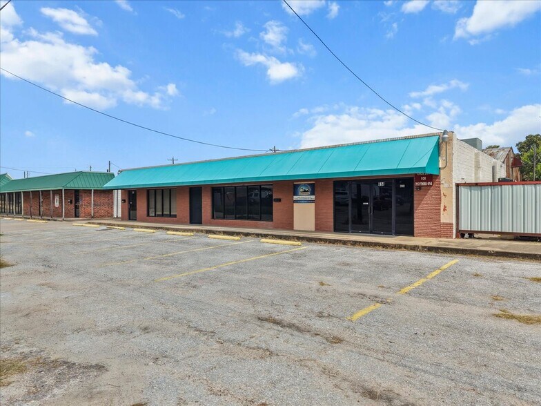 More Photos Of 704 W Shaw Ave, Pasadena Land For Sale