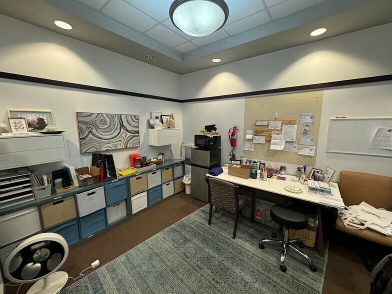 More Photos Of 999 E Murray Holladay Rd, Salt Lake City Office Residential For Sale