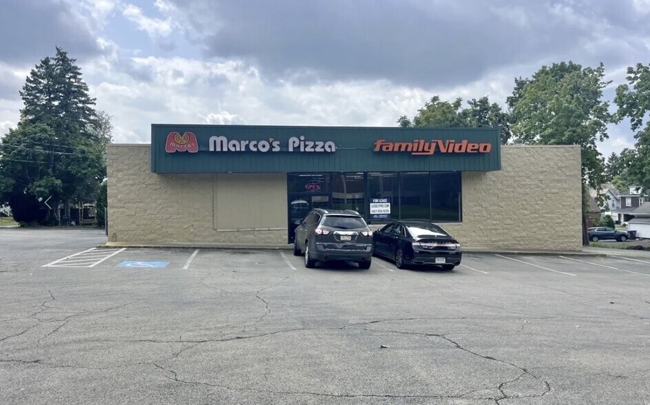 More Photos Of 1138 E State St, Hermitage Freestanding For Lease