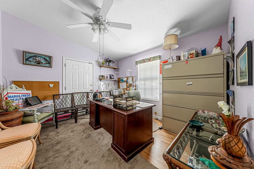 More Photos Of 5660 Micco Rd, Micco Office For Sale