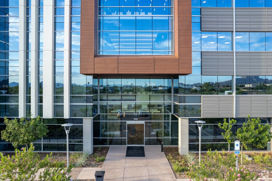 More Photos Of 1465 N Scottsdale Rd, Scottsdale Office For Lease