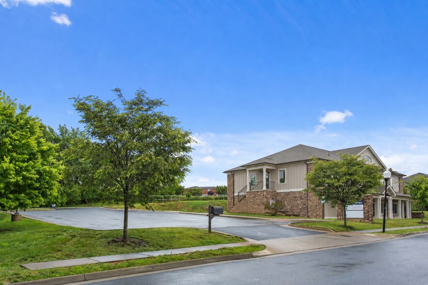 More Photos Of 221 Osage Ln, Waynesboro Medical For Lease